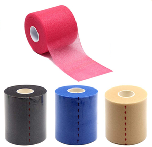 Tape en mousse de sport enroulée pour les athlètes